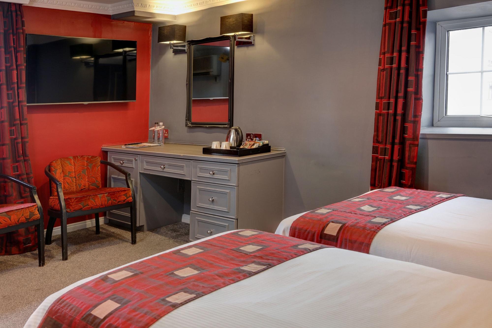 St Hotel; Bw Premier Collection 4*