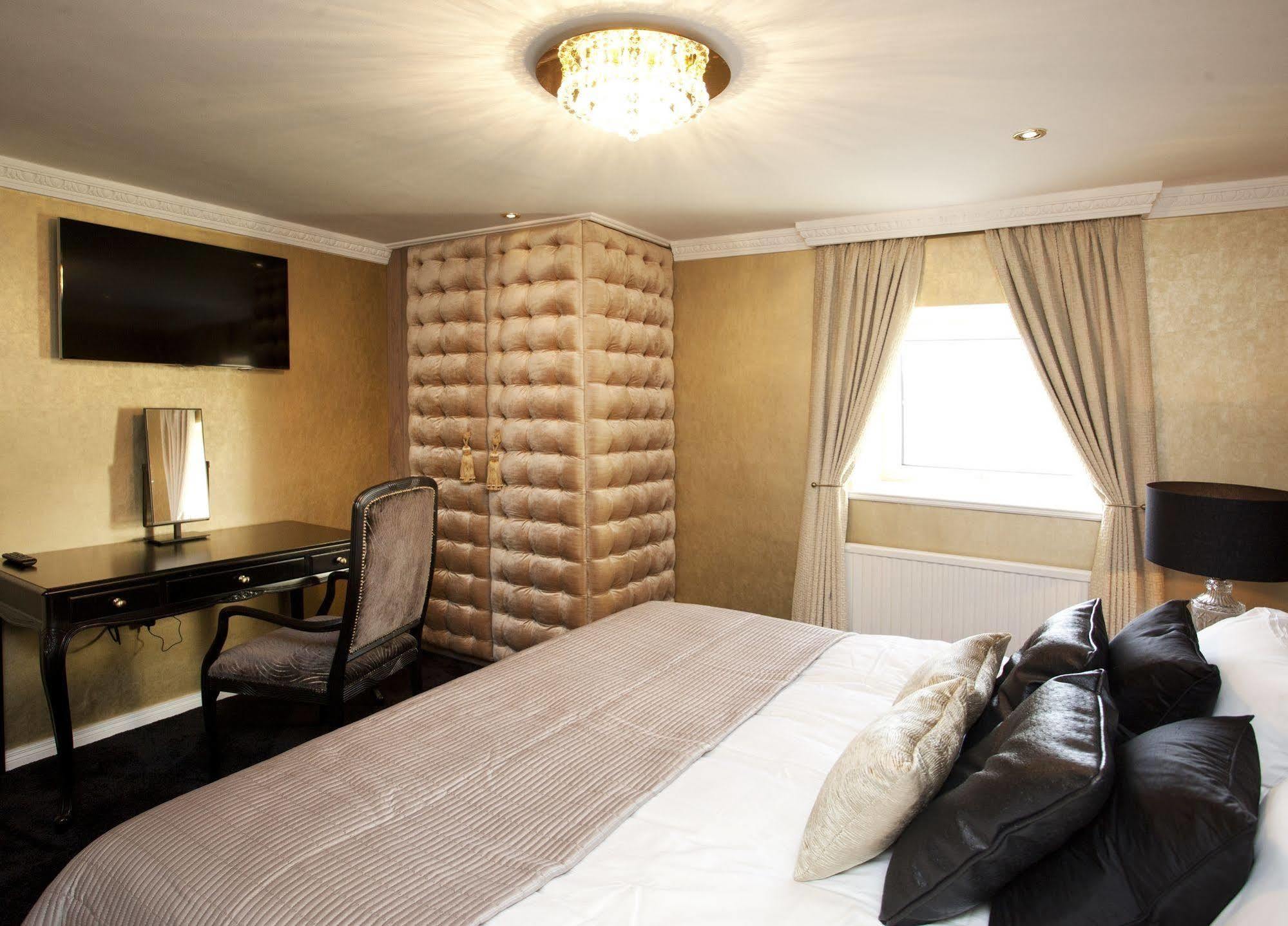 St Hotel; Bw Premier Collection Hotel 4*